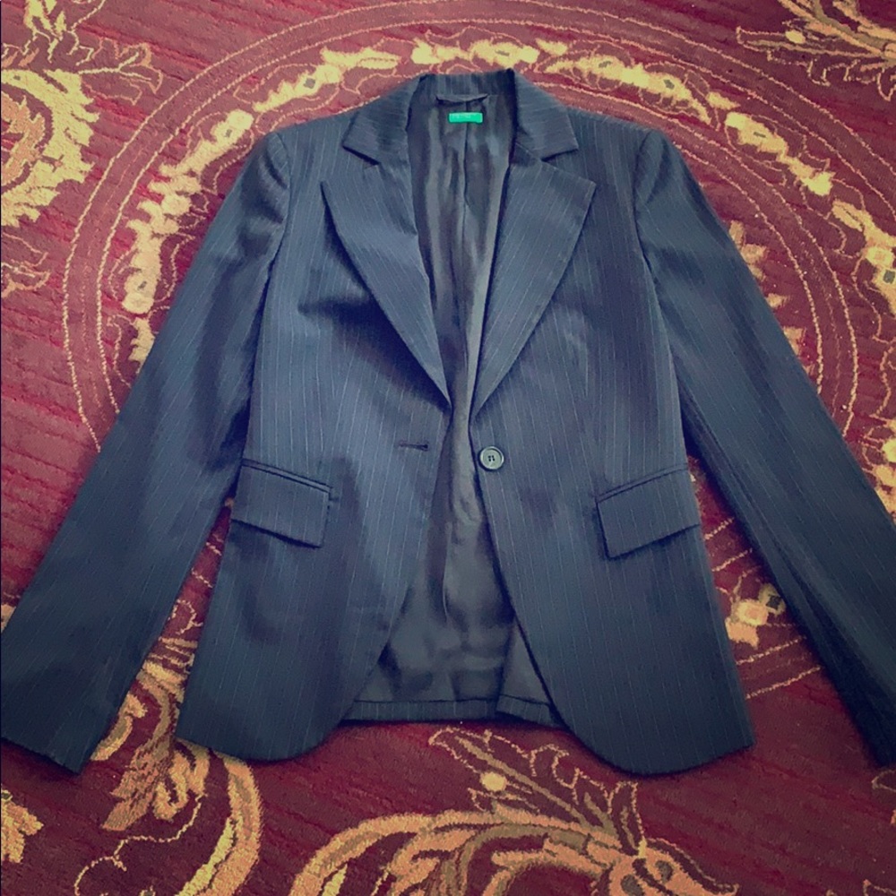 Preloved navy pin stripe suit set.